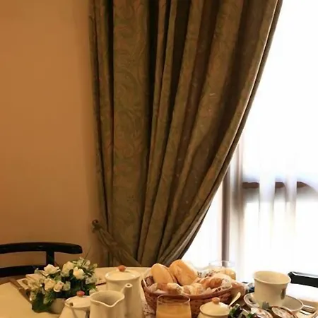 Palazzo Bocci מלון 4*