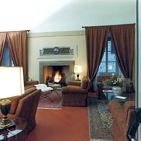 Palazzo Bocci 4* ספלו