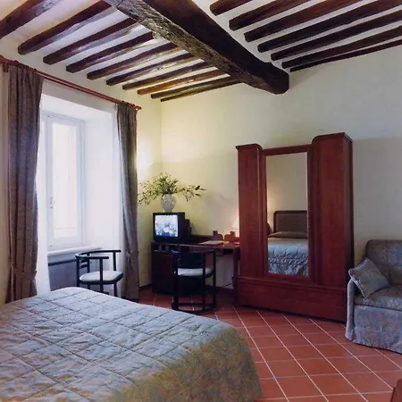 Palazzo Bocci מלון 4*